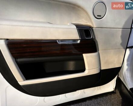 Белый Ленд Ровер Рендж Ровер, объемом двигателя 4.37 л и пробегом 267 тыс. км за 33900 $, фото 50 на Automoto.ua