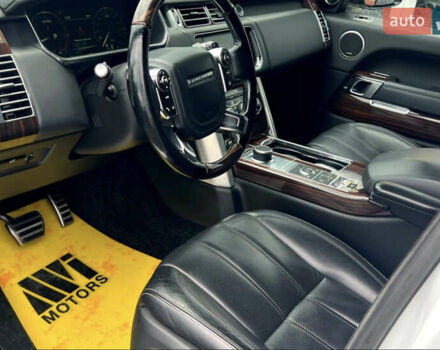 Белый Ленд Ровер Рендж Ровер, объемом двигателя 3 л и пробегом 211 тыс. км за 29200 $, фото 32 на Automoto.ua