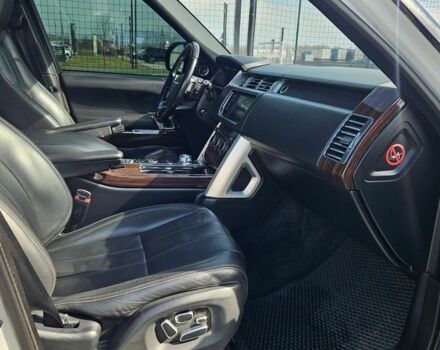 Белый Ленд Ровер Рендж Ровер, объемом двигателя 5 л и пробегом 198 тыс. км за 28500 $, фото 94 на Automoto.ua