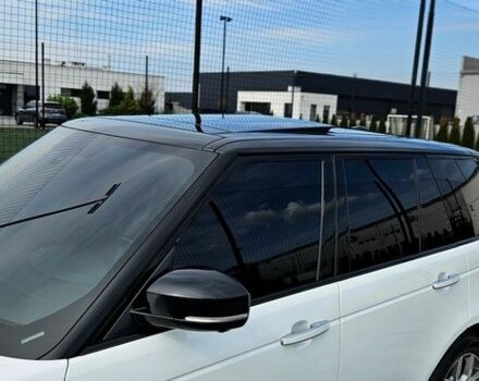 Белый Ленд Ровер Рендж Ровер, объемом двигателя 5 л и пробегом 198 тыс. км за 28500 $, фото 40 на Automoto.ua