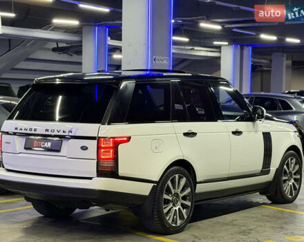 Белый Ленд Ровер Рендж Ровер, объемом двигателя 4.37 л и пробегом 240 тыс. км за 31000 $, фото 11 на Automoto.ua