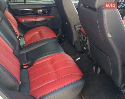 Білий Ленд Ровер Рендж Ровер, об'ємом двигуна 2.99 л та пробігом 180 тис. км за 25000 $, фото 11 на Automoto.ua