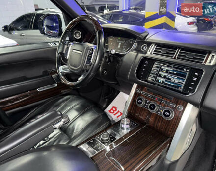 Белый Ленд Ровер Рендж Ровер, объемом двигателя 4.37 л и пробегом 240 тыс. км за 31000 $, фото 39 на Automoto.ua