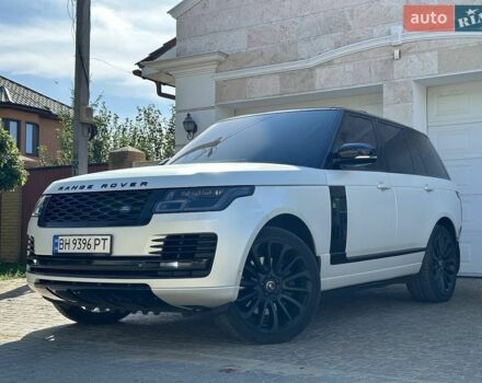 Білий Ленд Ровер Рендж Ровер, об'ємом двигуна 5 л та пробігом 254 тис. км за 31000 $, фото 7 на Automoto.ua