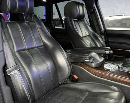 Белый Ленд Ровер Рендж Ровер, объемом двигателя 4.37 л и пробегом 240 тыс. км за 31000 $, фото 42 на Automoto.ua