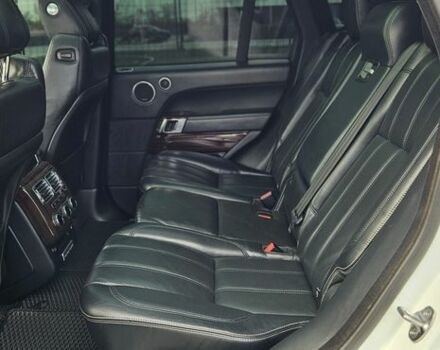 Белый Ленд Ровер Рендж Ровер, объемом двигателя 5 л и пробегом 198 тыс. км за 28500 $, фото 77 на Automoto.ua