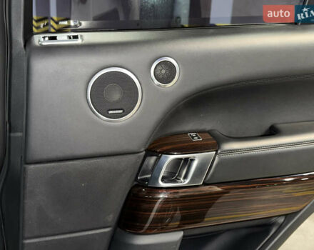 Белый Ленд Ровер Рендж Ровер, объемом двигателя 4.37 л и пробегом 240 тыс. км за 31000 $, фото 49 на Automoto.ua