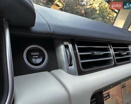 Белый Ленд Ровер Рендж Ровер, объемом двигателя 4.37 л и пробегом 267 тыс. км за 33900 $, фото 69 на Automoto.ua