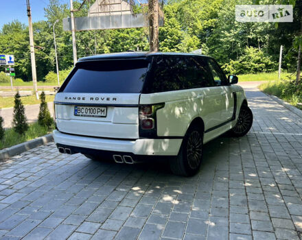 Білий Ленд Ровер Рендж Ровер, об'ємом двигуна 4.4 л та пробігом 180 тис. км за 50000 $, фото 4 на Automoto.ua