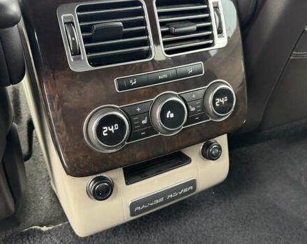 Белый Ленд Ровер Рендж Ровер, объемом двигателя 2.99 л и пробегом 148 тыс. км за 34000 $, фото 26 на Automoto.ua