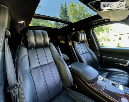 Білий Ленд Ровер Рендж Ровер, об'ємом двигуна 4.4 л та пробігом 180 тис. км за 50000 $, фото 30 на Automoto.ua