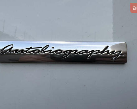 Белый Ленд Ровер Рендж Ровер, объемом двигателя 5 л и пробегом 142 тыс. км за 33000 $, фото 20 на Automoto.ua