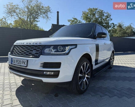 Белый Ленд Ровер Рендж Ровер, объемом двигателя 4.37 л и пробегом 215 тыс. км за 39000 $, фото 5 на Automoto.ua