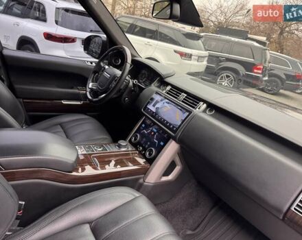 Білий Ленд Ровер Рендж Ровер, об'ємом двигуна 4.4 л та пробігом 141 тис. км за 44900 $, фото 16 на Automoto.ua