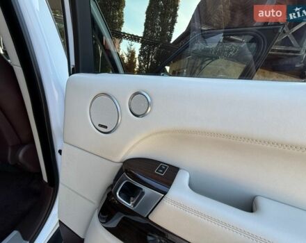 Белый Ленд Ровер Рендж Ровер, объемом двигателя 4.37 л и пробегом 278 тыс. км за 32999 $, фото 79 на Automoto.ua