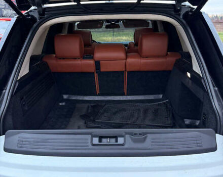 Белый Ленд Ровер Рендж Ровер, объемом двигателя 3 л и пробегом 150 тыс. км за 39999 $, фото 19 на Automoto.ua