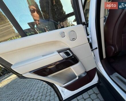 Белый Ленд Ровер Рендж Ровер, объемом двигателя 4.37 л и пробегом 278 тыс. км за 32999 $, фото 61 на Automoto.ua