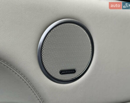 Белый Ленд Ровер Рендж Ровер, объемом двигателя 5 л и пробегом 142 тыс. км за 33000 $, фото 12 на Automoto.ua