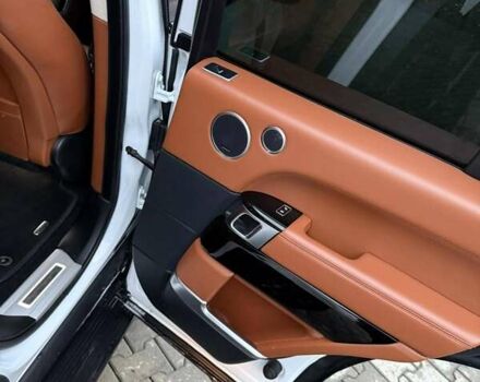 Белый Ленд Ровер Рендж Ровер, объемом двигателя 2.99 л и пробегом 150 тыс. км за 38000 $, фото 25 на Automoto.ua