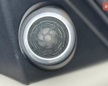 Белый Ленд Ровер Рендж Ровер, объемом двигателя 5 л и пробегом 142 тыс. км за 33000 $, фото 23 на Automoto.ua