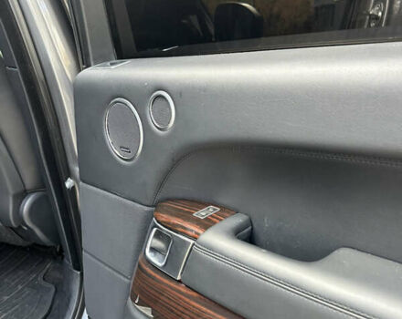 Белый Ленд Ровер Рендж Ровер, объемом двигателя 3 л и пробегом 200 тыс. км за 30500 $, фото 17 на Automoto.ua