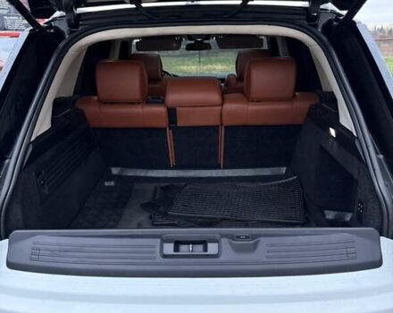 Белый Ленд Ровер Рендж Ровер, объемом двигателя 2.99 л и пробегом 150 тыс. км за 38000 $, фото 16 на Automoto.ua