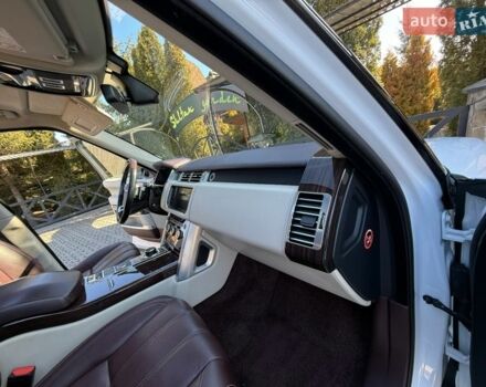 Белый Ленд Ровер Рендж Ровер, объемом двигателя 4.37 л и пробегом 278 тыс. км за 32999 $, фото 89 на Automoto.ua