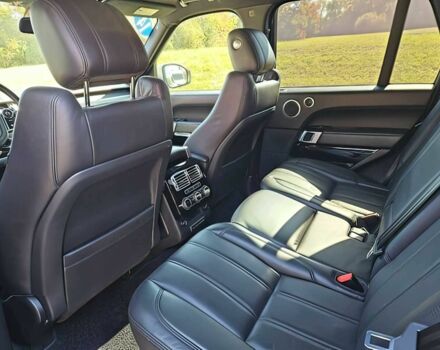 Білий Ленд Ровер Рендж Ровер, об'ємом двигуна 5 л та пробігом 86 тис. км за 18000 $, фото 13 на Automoto.ua