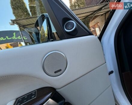 Білий Ленд Ровер Рендж Ровер, об'ємом двигуна 4.4 л та пробігом 278 тис. км за 32999 $, фото 23 на Automoto.ua