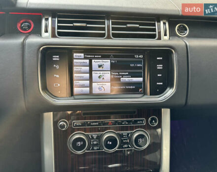 Белый Ленд Ровер Рендж Ровер, объемом двигателя 3 л и пробегом 200 тыс. км за 30500 $, фото 27 на Automoto.ua