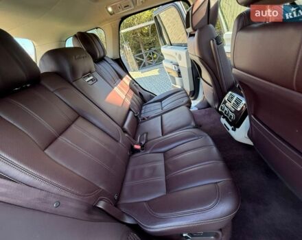 Білий Ленд Ровер Рендж Ровер, об'ємом двигуна 4.4 л та пробігом 278 тис. км за 32999 $, фото 74 на Automoto.ua