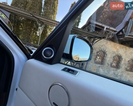 Білий Ленд Ровер Рендж Ровер, об'ємом двигуна 4.4 л та пробігом 278 тис. км за 32999 $, фото 81 на Automoto.ua