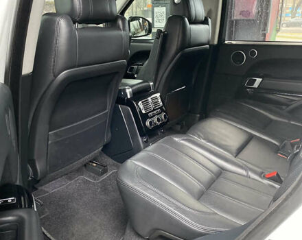 Белый Ленд Ровер Рендж Ровер, объемом двигателя 3 л и пробегом 170 тыс. км за 25500 $, фото 14 на Automoto.ua