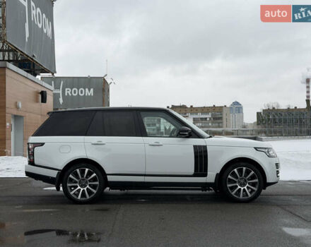 Білий Ленд Ровер Рендж Ровер, об'ємом двигуна 4.37 л та пробігом 64 тис. км за 50000 $, фото 3 на Automoto.ua