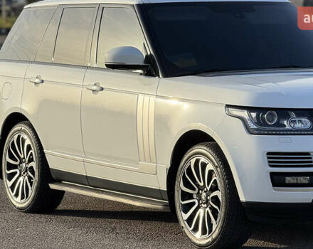 Белый Ленд Ровер Рендж Ровер, объемом двигателя 5 л и пробегом 142 тыс. км за 33000 $, фото 1 на Automoto.ua
