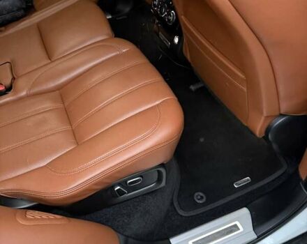 Белый Ленд Ровер Рендж Ровер, объемом двигателя 2.99 л и пробегом 150 тыс. км за 38000 $, фото 24 на Automoto.ua