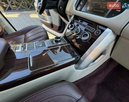 Білий Ленд Ровер Рендж Ровер, об'ємом двигуна 4.4 л та пробігом 278 тис. км за 32999 $, фото 67 на Automoto.ua