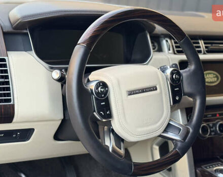Білий Ленд Ровер Рендж Ровер, об'ємом двигуна 5 л та пробігом 142 тис. км за 28500 $, фото 12 на Automoto.ua