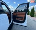 Білий Ленд Ровер Рендж Ровер, об'ємом двигуна 4.37 л та пробігом 240 тис. км за 38500 $, фото 7 на Automoto.ua