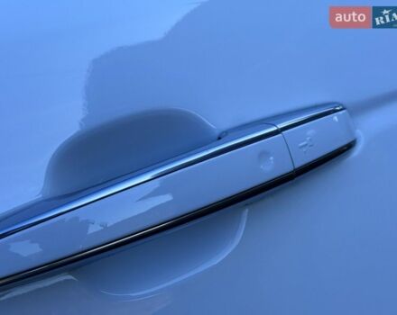 Білий Ленд Ровер Рендж Ровер, об'ємом двигуна 4.4 л та пробігом 278 тис. км за 32999 $, фото 95 на Automoto.ua