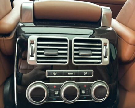 Білий Ленд Ровер Рендж Ровер, об'ємом двигуна 2.99 л та пробігом 155 тис. км за 30500 $, фото 27 на Automoto.ua