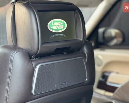 Білий Ленд Ровер Рендж Ровер, об'ємом двигуна 5 л та пробігом 142 тис. км за 28500 $, фото 14 на Automoto.ua