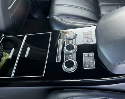 Белый Ленд Ровер Рендж Ровер, объемом двигателя 2.99 л и пробегом 195 тыс. км за 31200 $, фото 37 на Automoto.ua