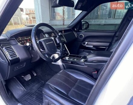 Білий Ленд Ровер Рендж Ровер, об'ємом двигуна 3 л та пробігом 199 тис. км за 35700 $, фото 39 на Automoto.ua