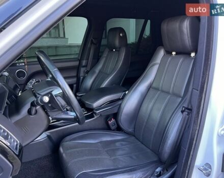 Білий Ленд Ровер Рендж Ровер, об'ємом двигуна 3 л та пробігом 199 тис. км за 35700 $, фото 34 на Automoto.ua