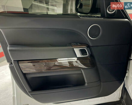 Білий Ленд Ровер Рендж Ровер, об'ємом двигуна 2.99 л та пробігом 165 тис. км за 34999 $, фото 23 на Automoto.ua