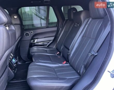 Білий Ленд Ровер Рендж Ровер, об'ємом двигуна 3 л та пробігом 199 тис. км за 35700 $, фото 46 на Automoto.ua