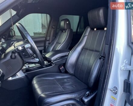 Білий Ленд Ровер Рендж Ровер, об'ємом двигуна 3 л та пробігом 199 тис. км за 35700 $, фото 73 на Automoto.ua