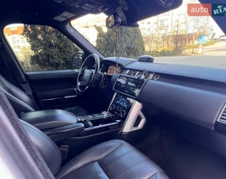 Білий Ленд Ровер Рендж Ровер, об'ємом двигуна 3 л та пробігом 199 тис. км за 35700 $, фото 56 на Automoto.ua