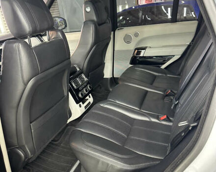 Белый Ленд Ровер Рендж Ровер, объемом двигателя 2.99 л и пробегом 205 тыс. км за 39950 $, фото 25 на Automoto.ua